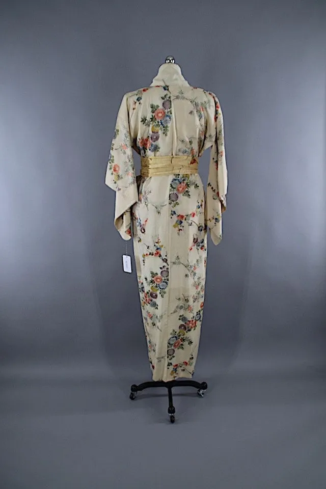 1950s Vintage Silk Kimono Robe / Ivory Metalic Floral OMESHI URUSHI Embroidery