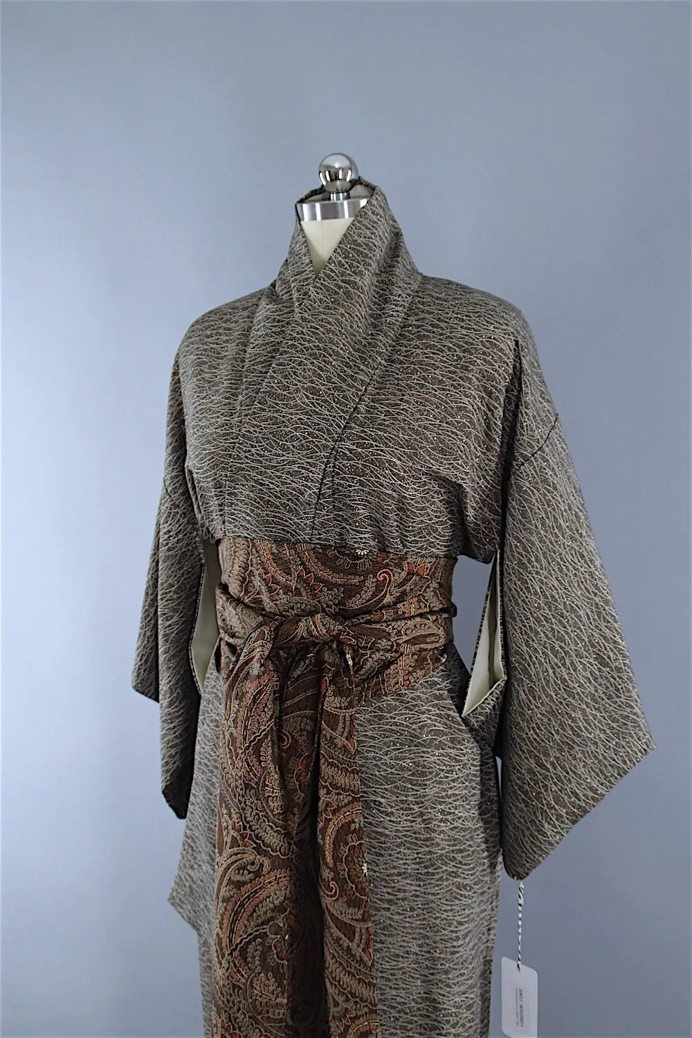 1960s Vintage Silk Kimono Robe / Brown Abstract Print