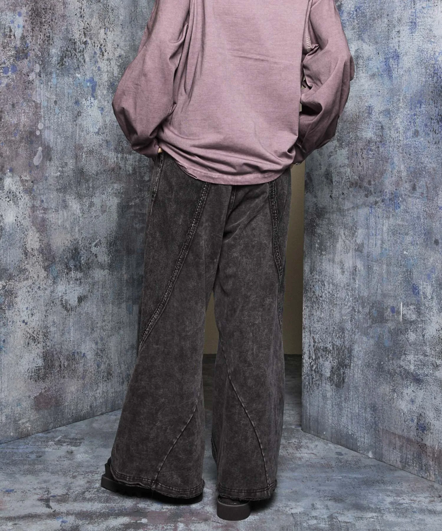 Chemical Over-Dyed Inside-Out Sweat Wide Pants