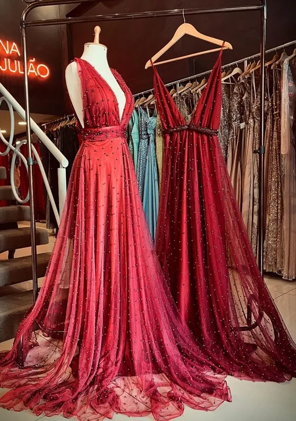 deep v neck Burgundy prom dresses long tulle beaded peals elegant sexy formal prom gown vestido de Longo 2020