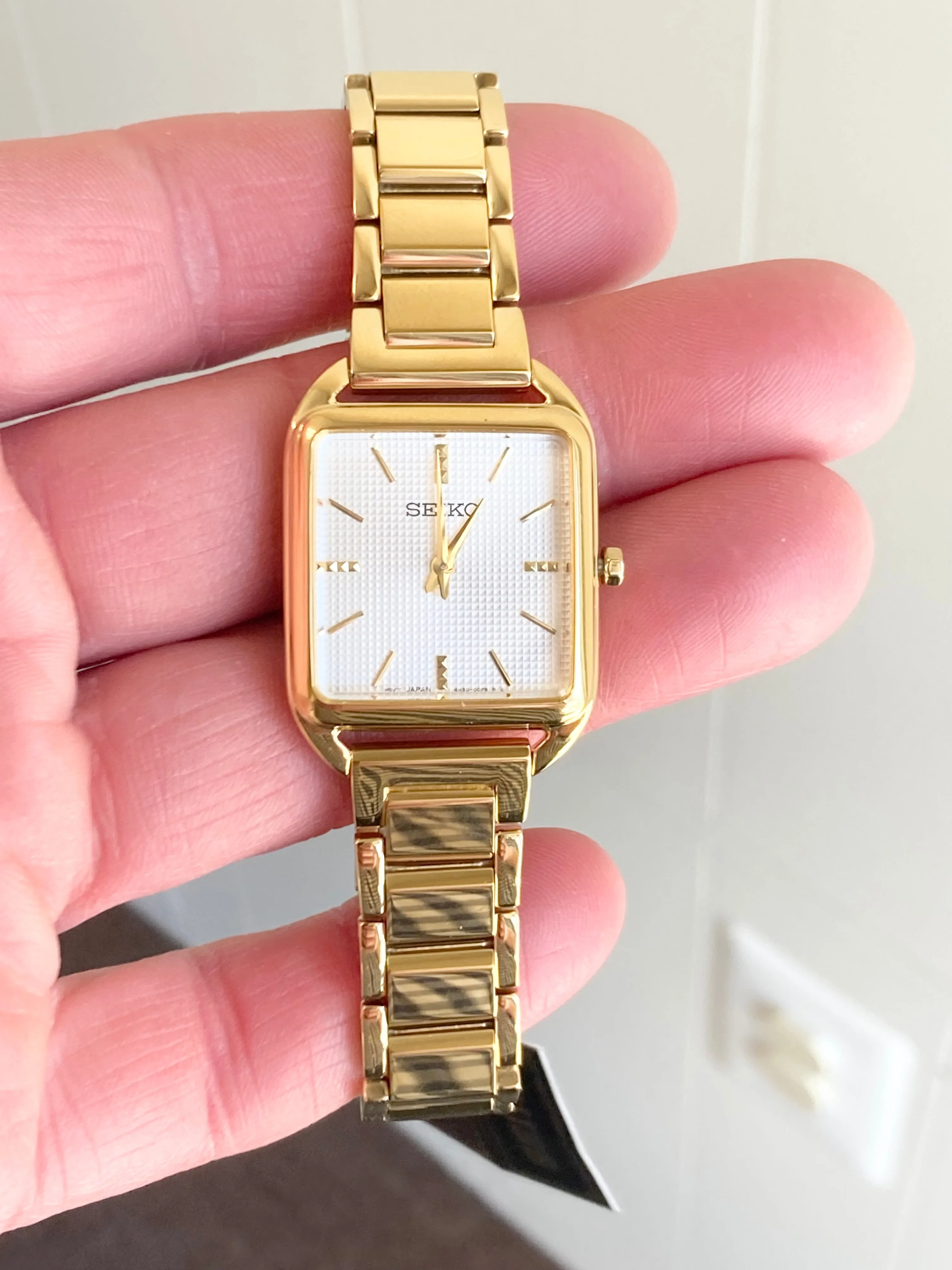 Seiko Gold Tone Watch Square Case Design